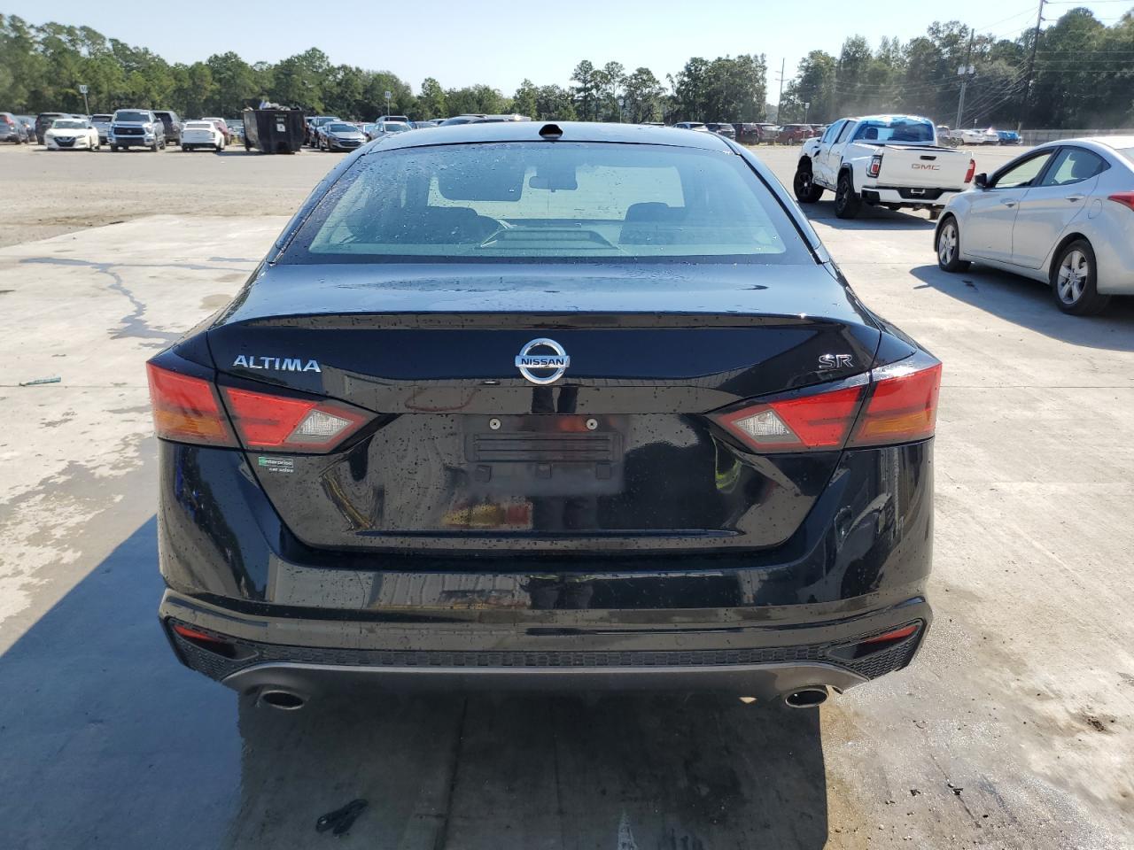 2022 Nissan Altima Sr - Image 6