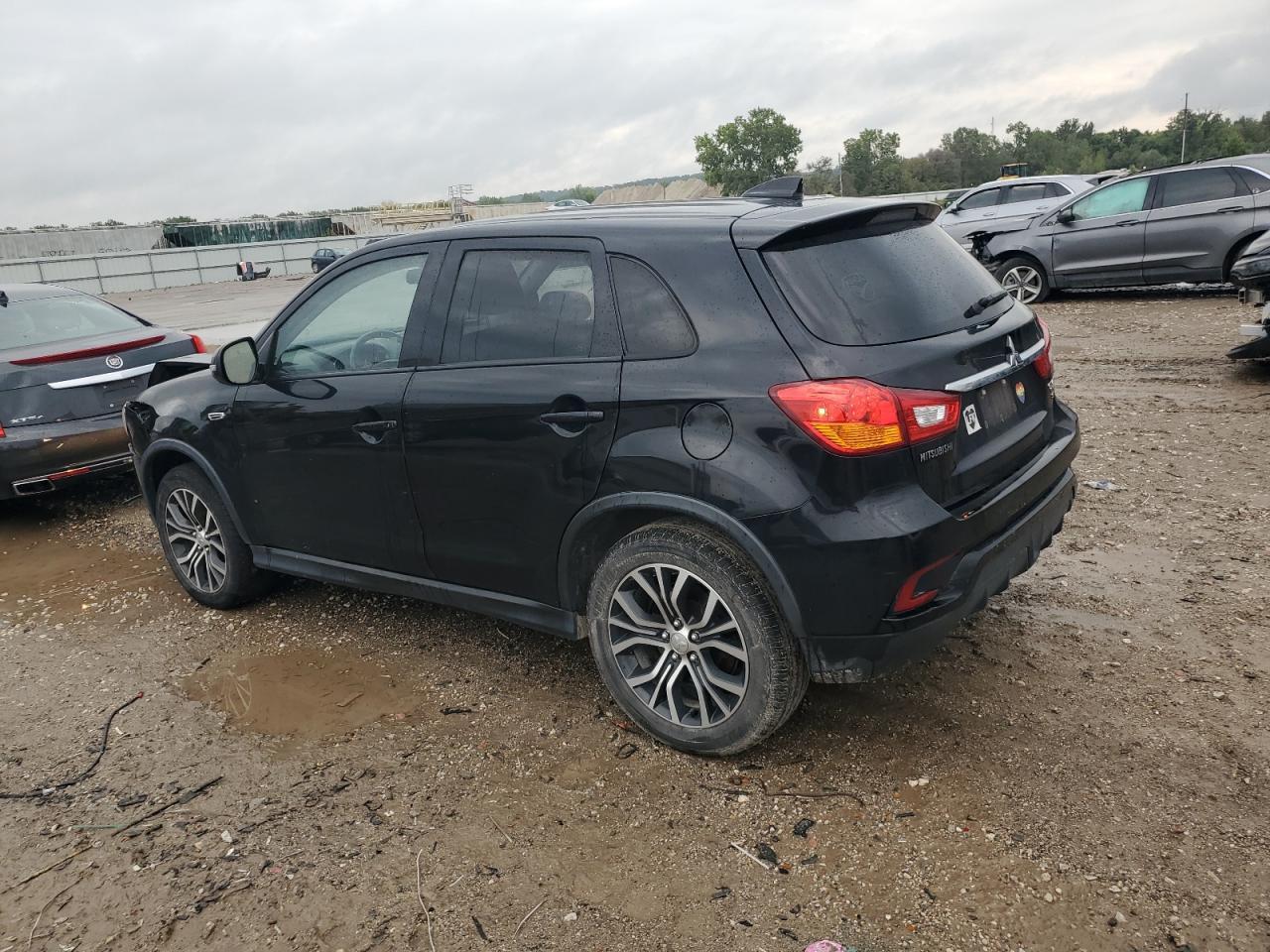 2019 Mitsubishi Outlander Sport Se - Image 2