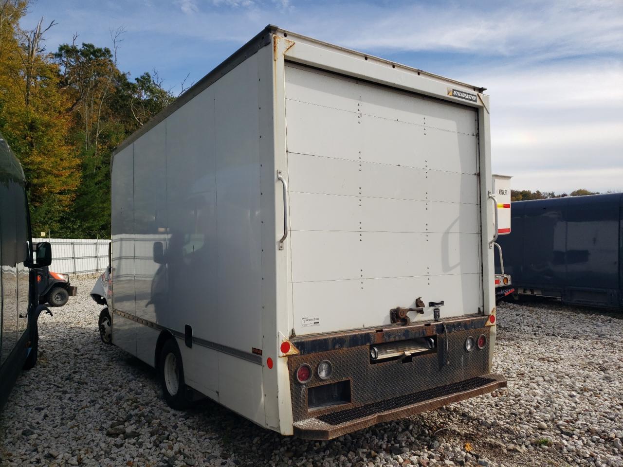 2022 Ford Econoline E-350 Box Truck *** Prior Fleet *** - Image 2