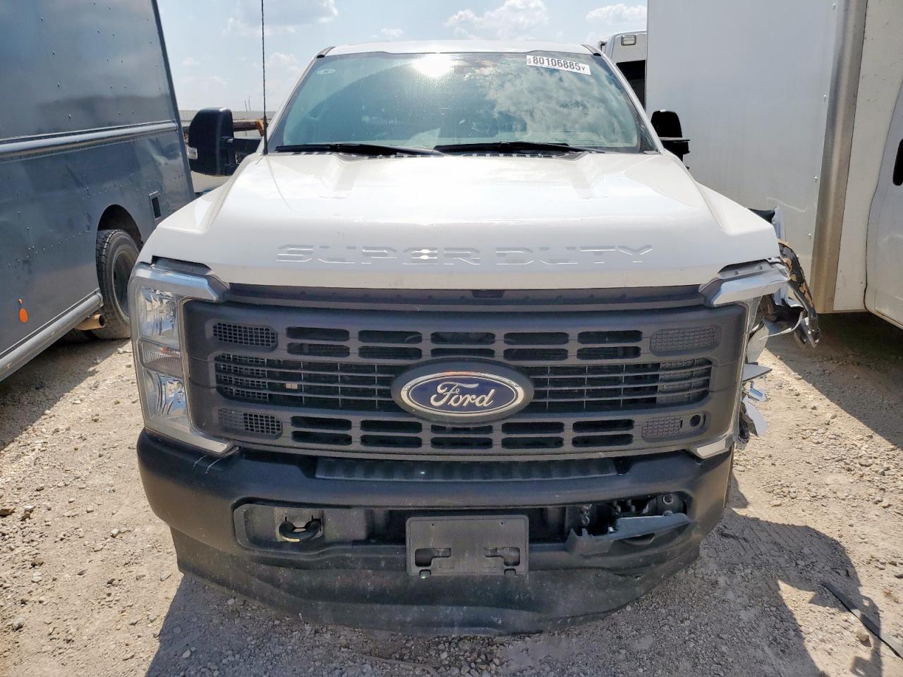 2023 Ford F350 Super Duty - Фото 5