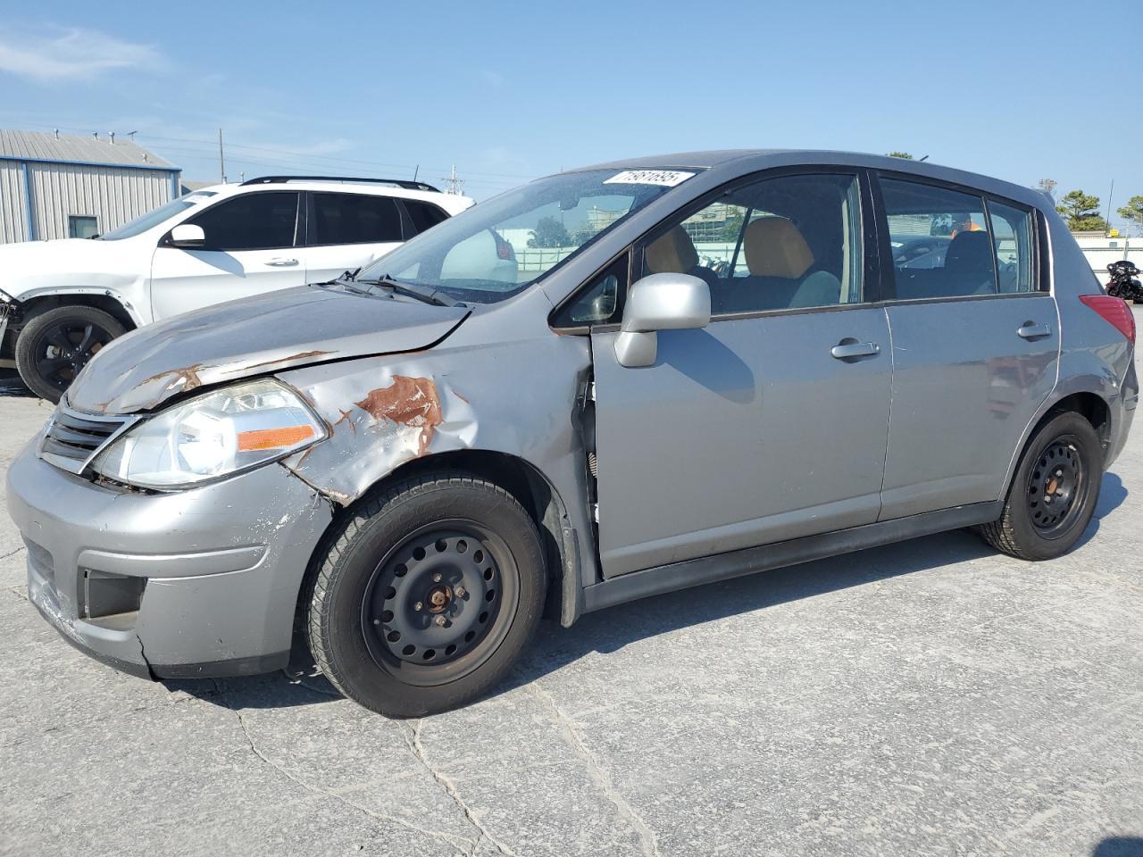 2012 Niss Versa 1.8 S
