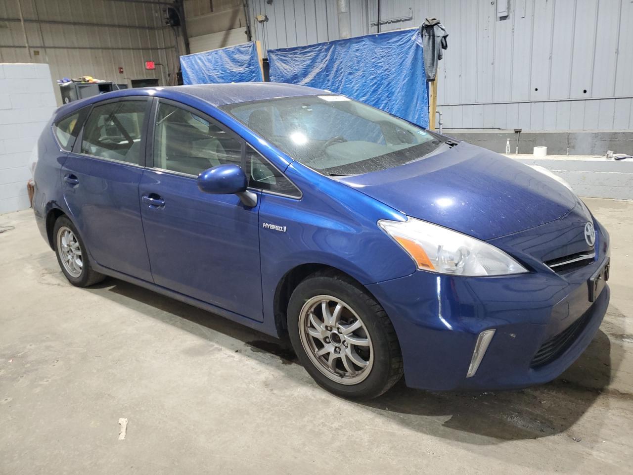 2012 Toyota Prius V - Фото 4