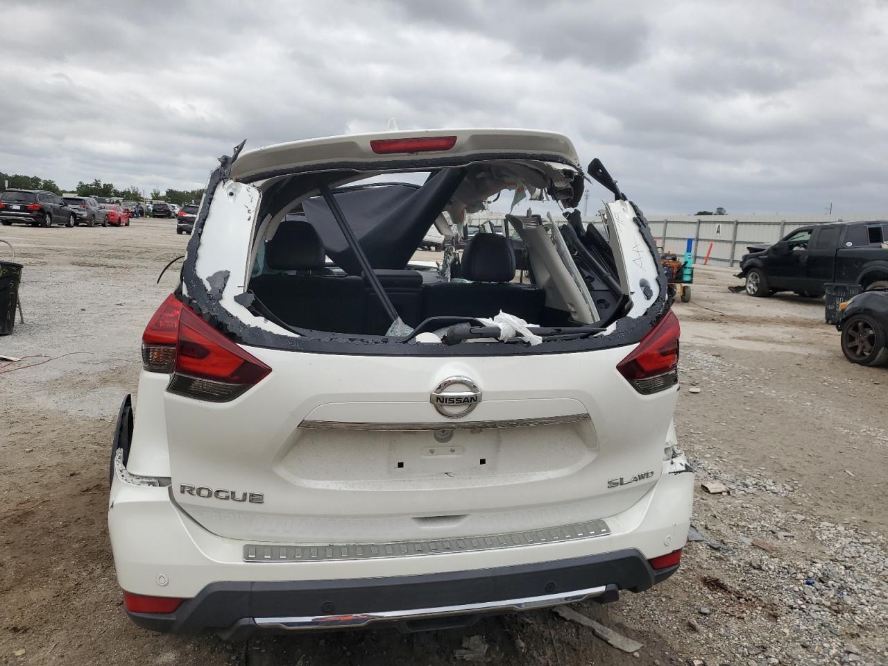 2019 Nissan Rogue S - Фото 6