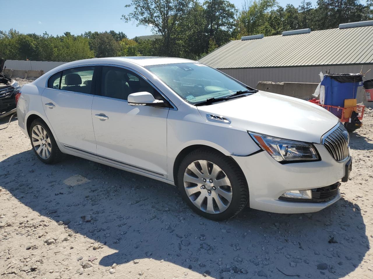 2015 Buick Lacrosse - Image 4
