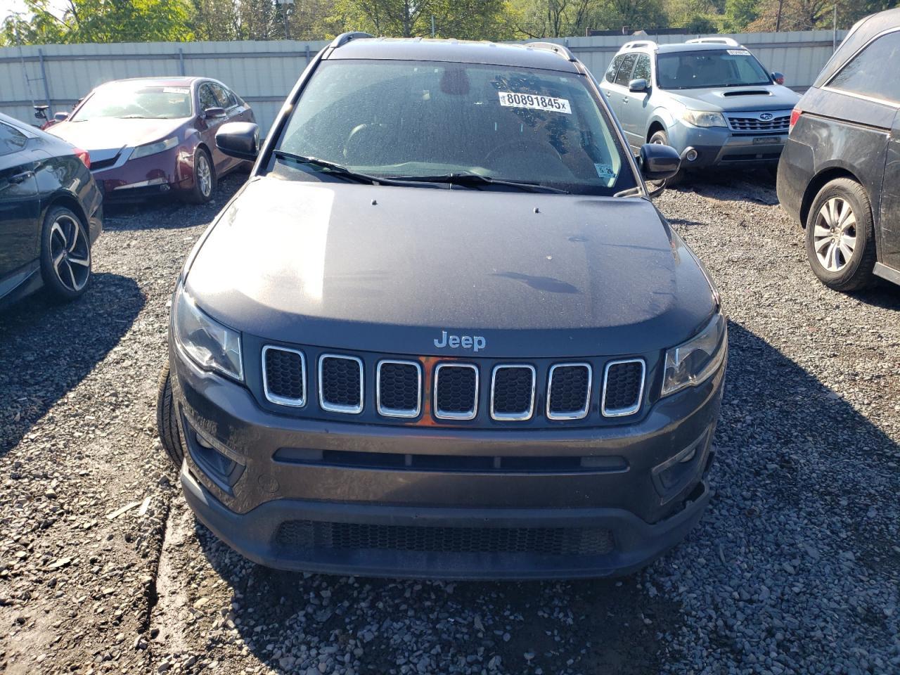 2021 Jeep Compass Latitude - Image 5