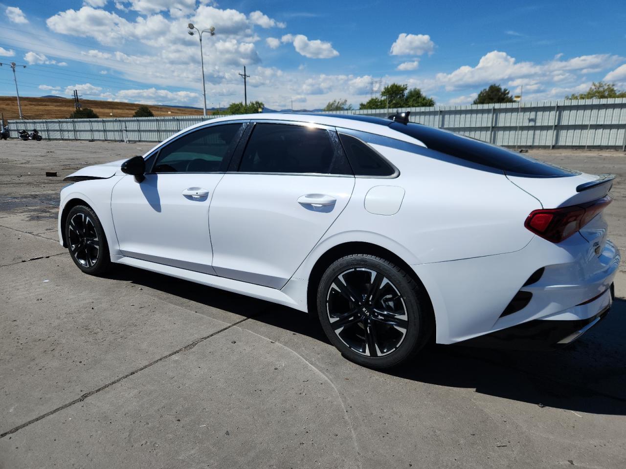 2021 Kia K5 Gt Line - Фото 2