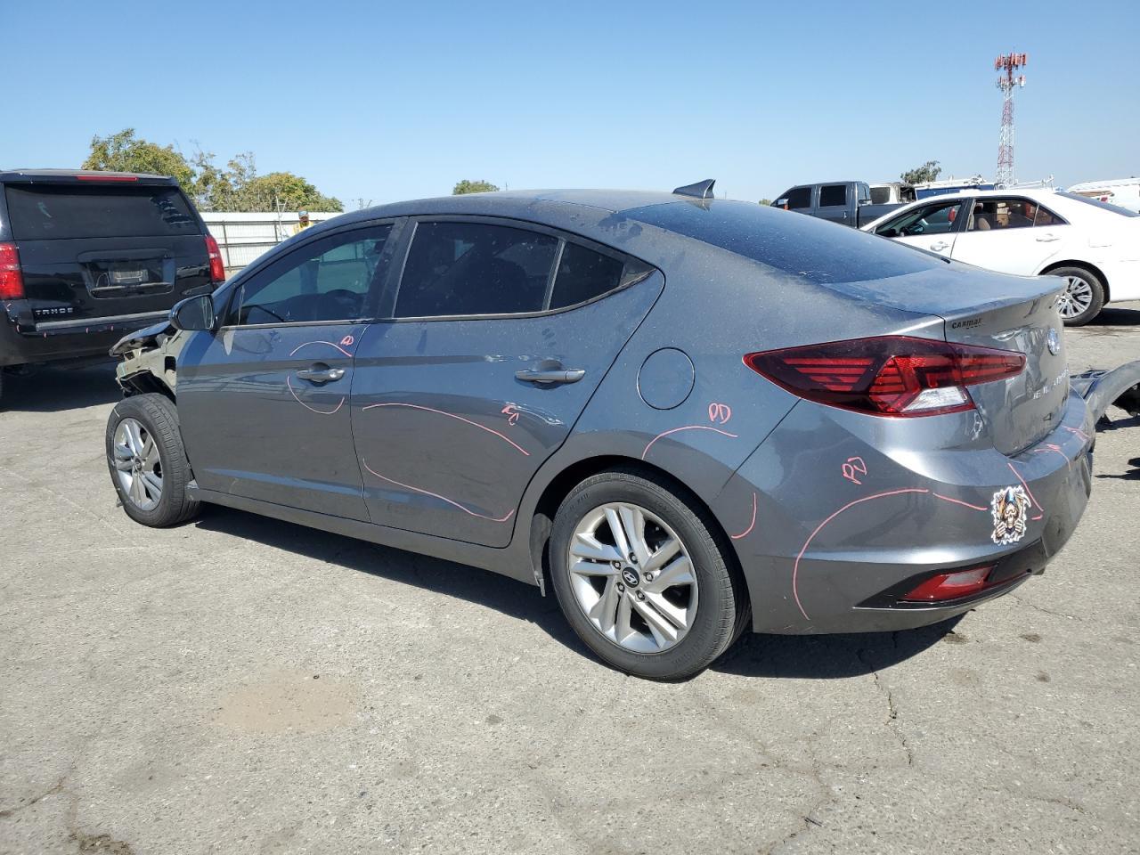 2019 Hyundai Elantra Sel - Фото 2