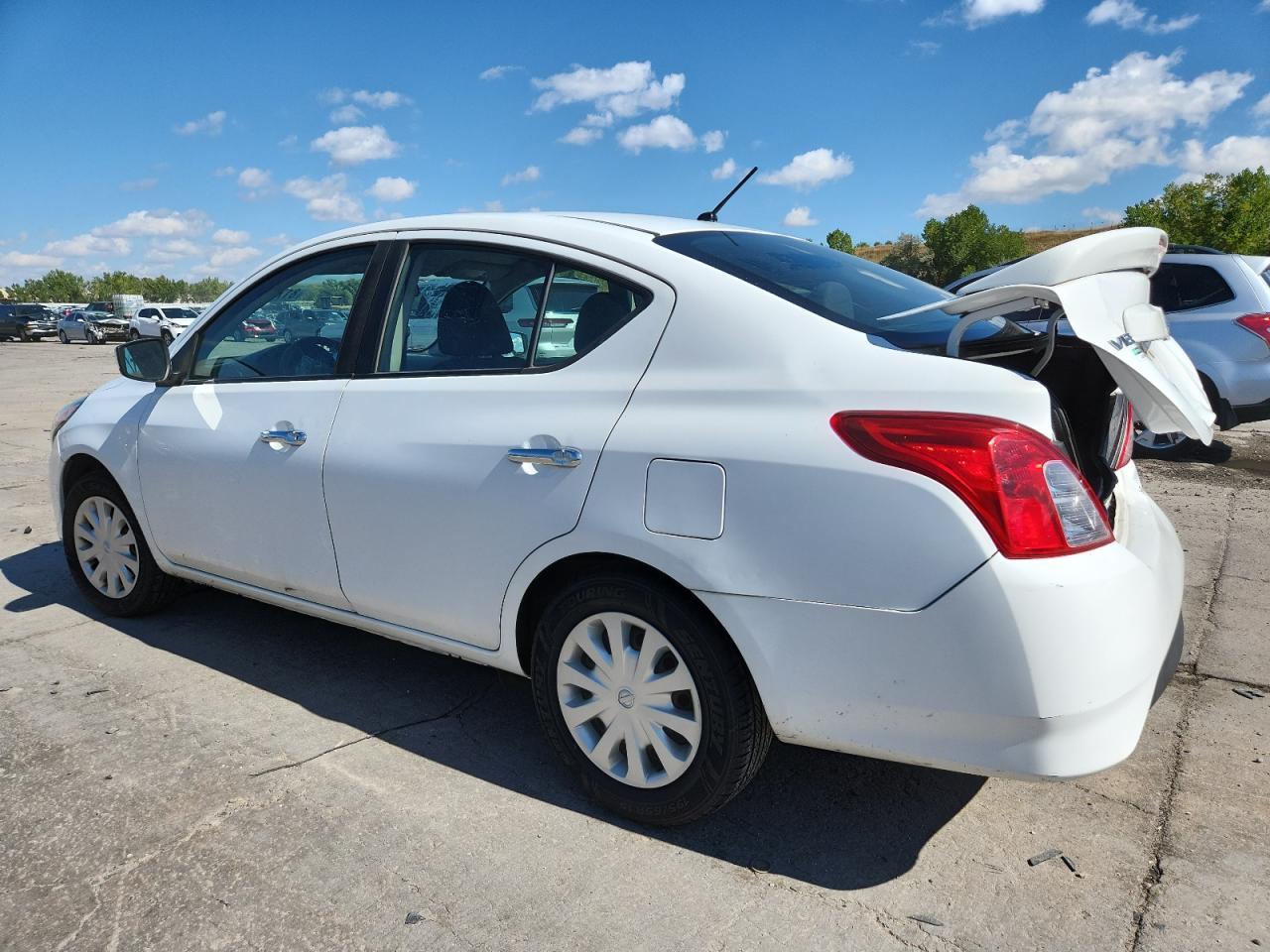 2018 Nissan Versa S - Image 2