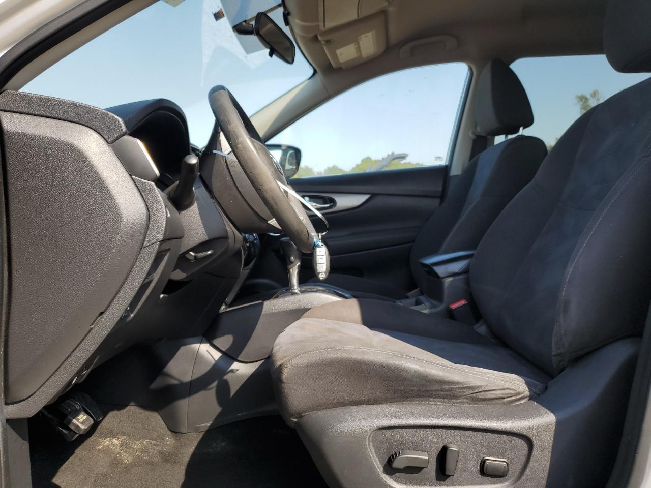 2016 Nissan Rogue S - Image 7