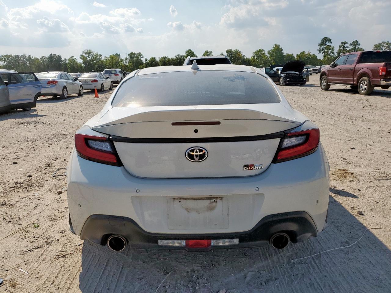 2024 Toyota Gr 86 Premium - Image 6