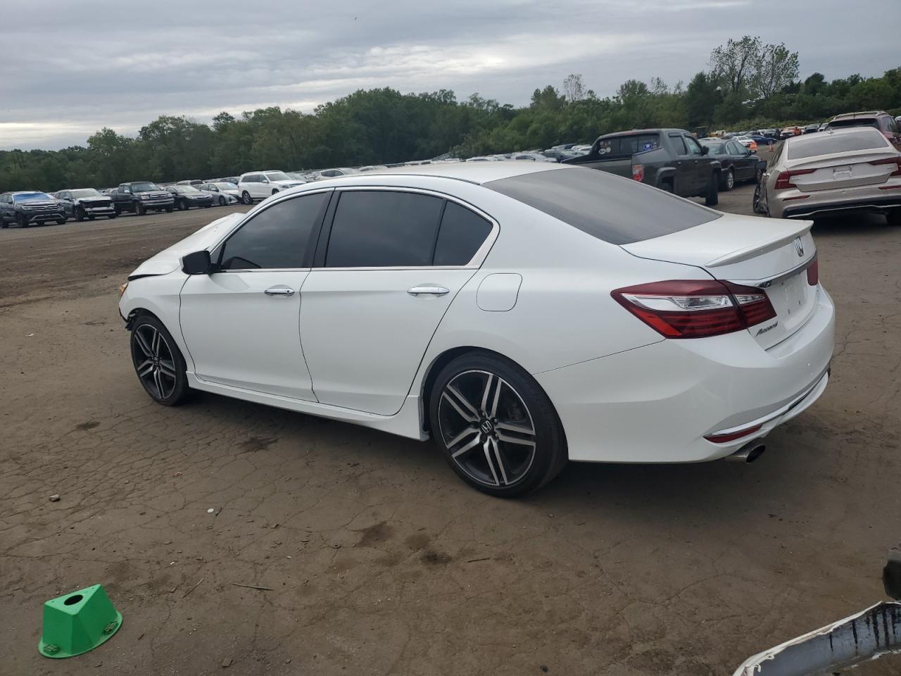 2016 Honda Accord Sport - Фото 2