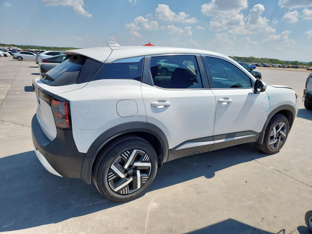 2025 Nissan Kicks Sv - Фото 3