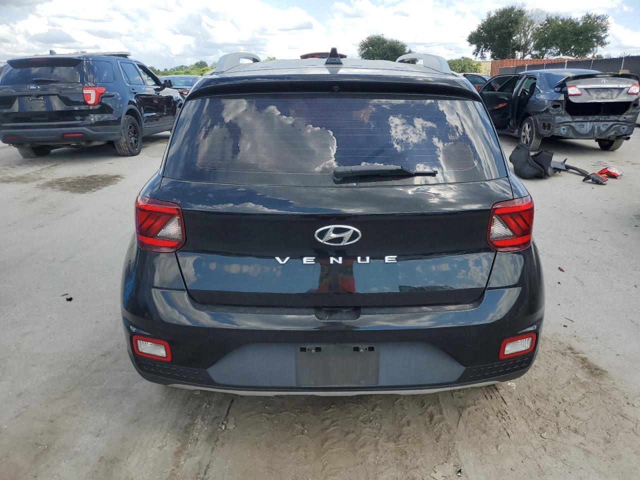 2020 Hyundai Venue Sel - Фото 6