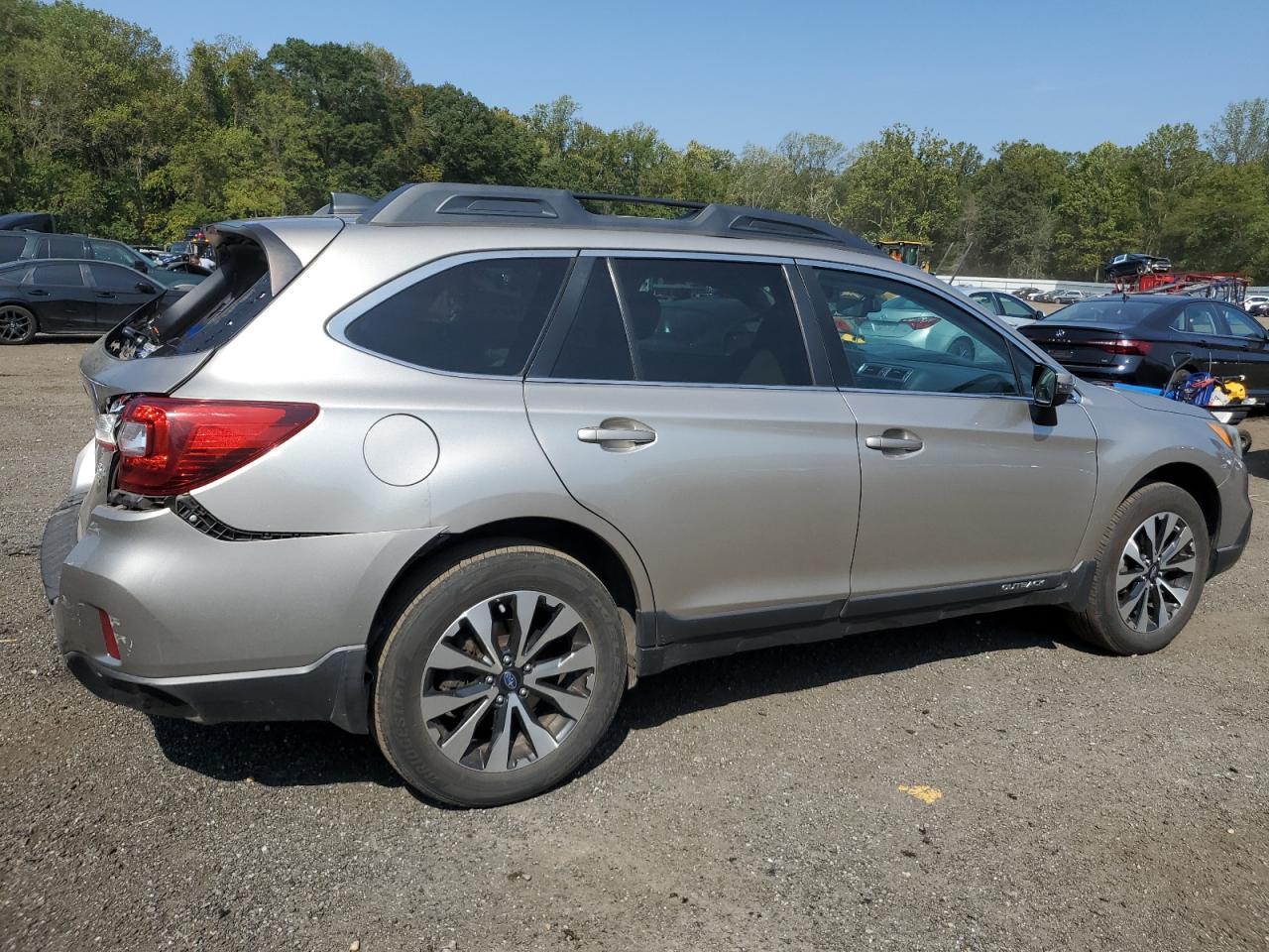 2017 Subaru Outback 2.5I Limited - Image 3