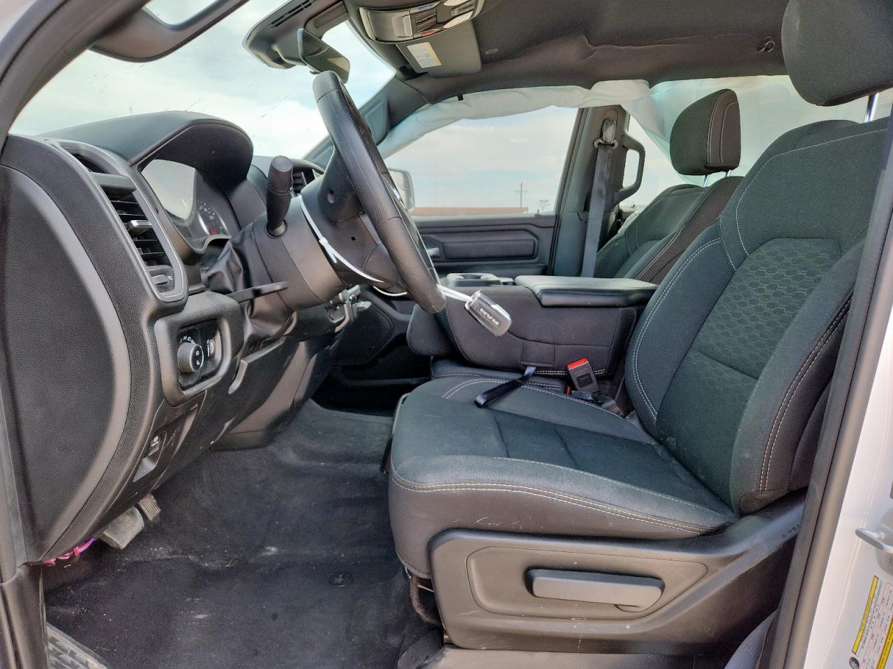 2025 Ram 1500 Tradesman - Фото 7