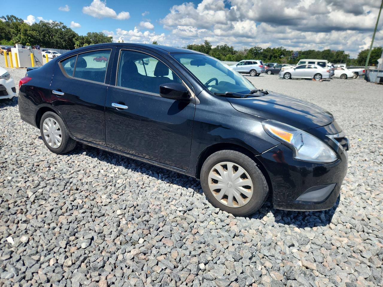 2018 Nissan Versa S - Image 4