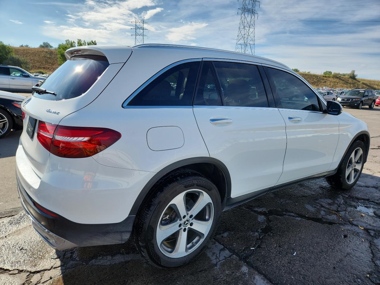2017 Mercedes-Benz Glc 300 4Matic - Image 3
