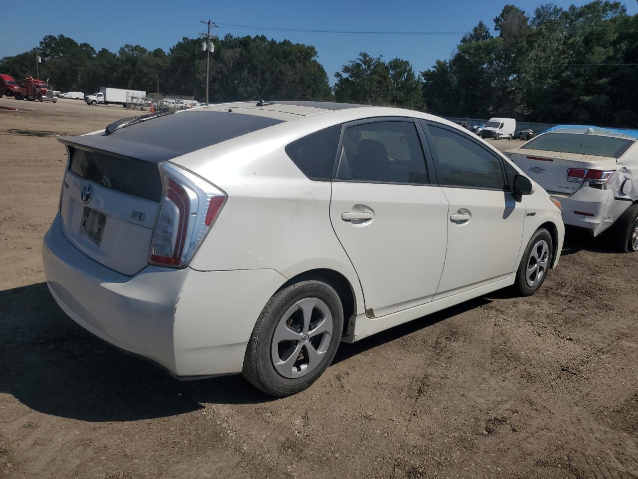 2013 Toyota Prius - Image 3