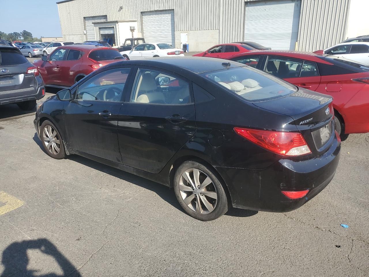 2012 Hyundai Accent Gls - Фото 2