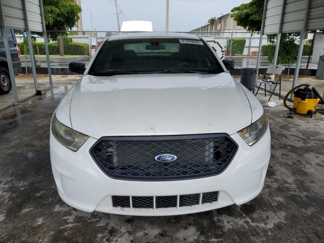 2014 Ford Taurus Police Interceptor - Image 5