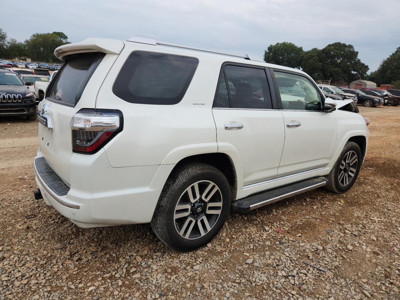 2016 Toyota 4Runner Sr5 - Image 3