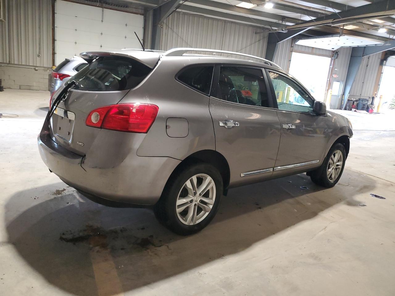 2015 Nissan Rogue Select S - Фото 3