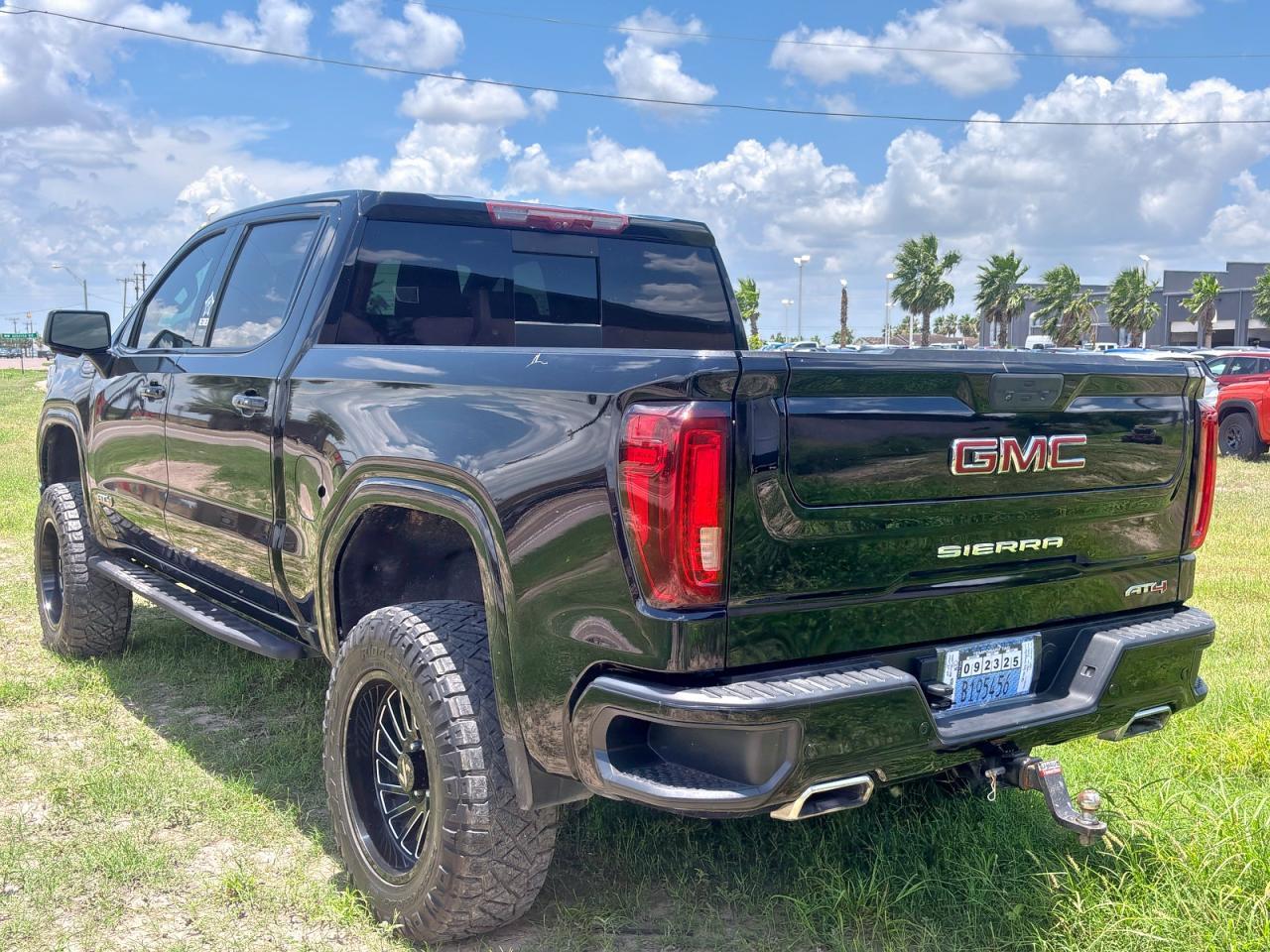 2022 GMC Sierra At4 Black - Фото 3