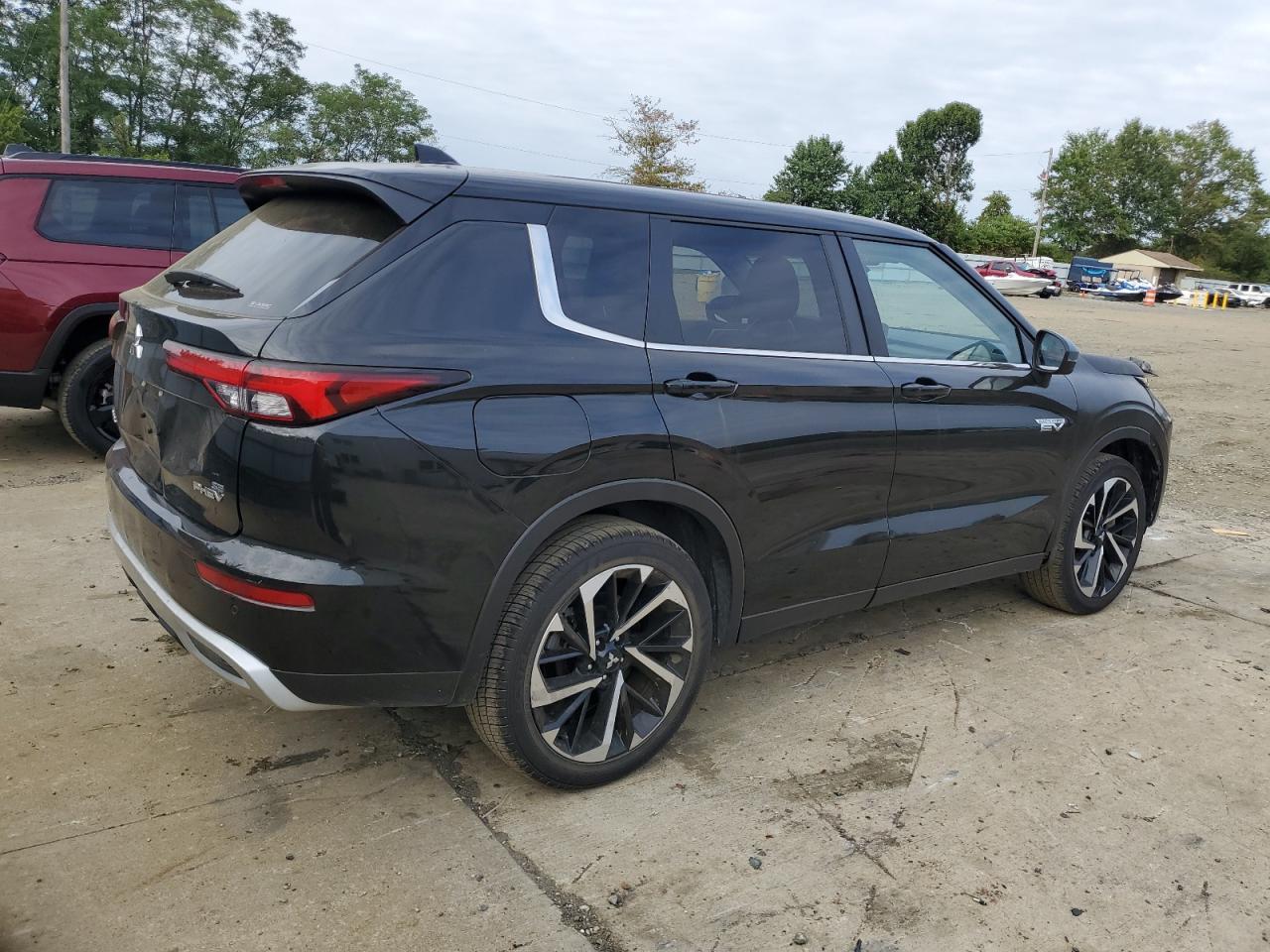 2024 Mitsubishi Outlander Phev Se S-Awc - Фото 3