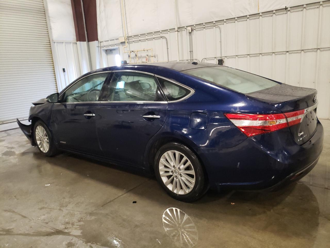 2013 Toyota Avalon Hybrid - Фото 2