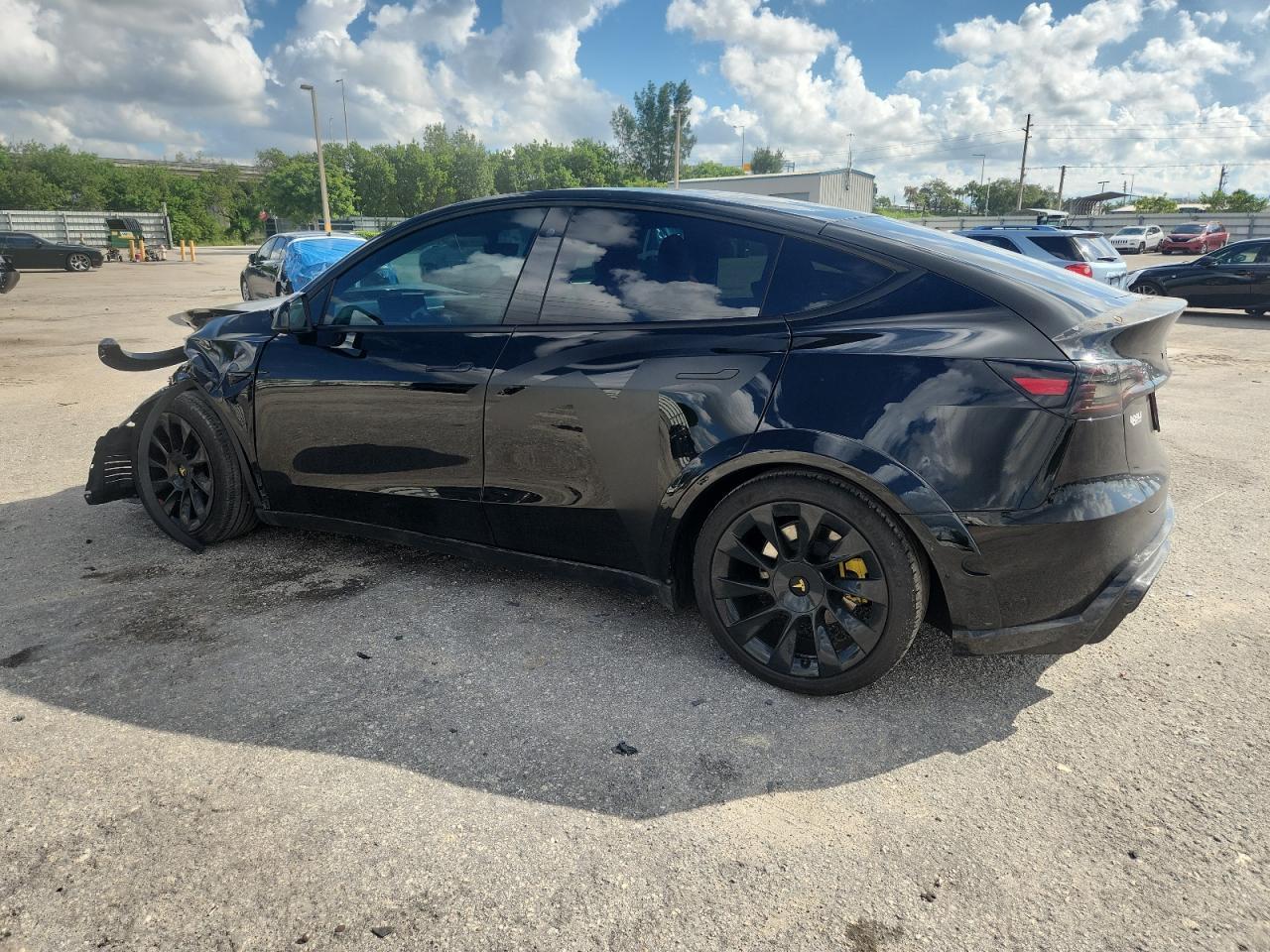 2021 Tesla Model Y - Фото 2