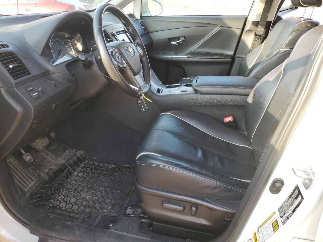 2013 Toyota Venza Le - Image 7