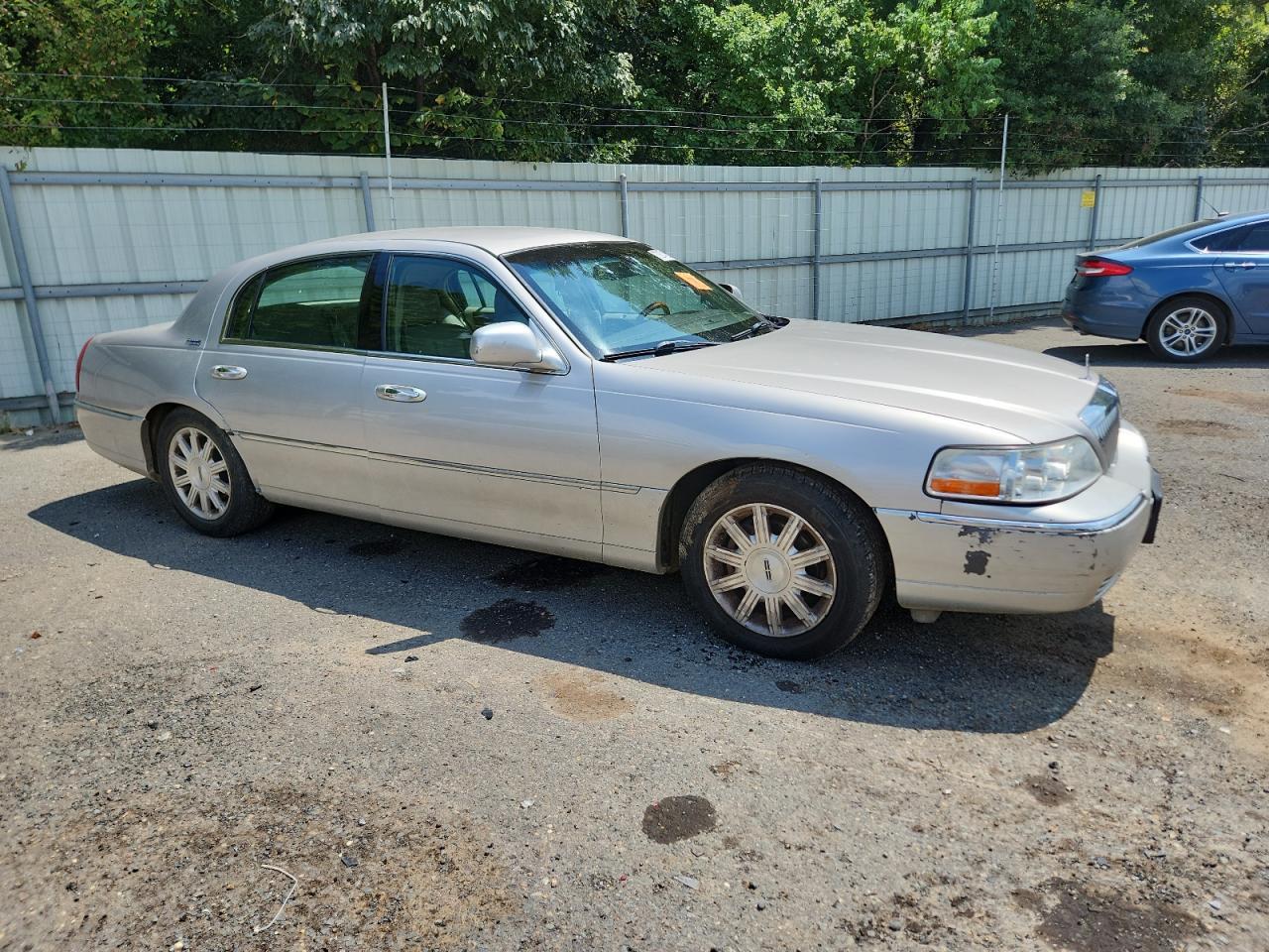 2009 Lincoln Town Car Signature Limited - Фото 4
