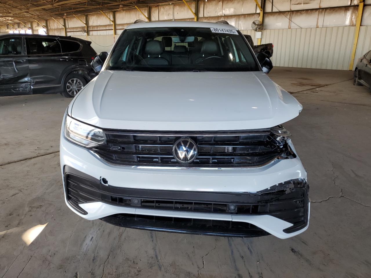 2022 Volkswagen Tiguan Se R-Line Black - Image 5