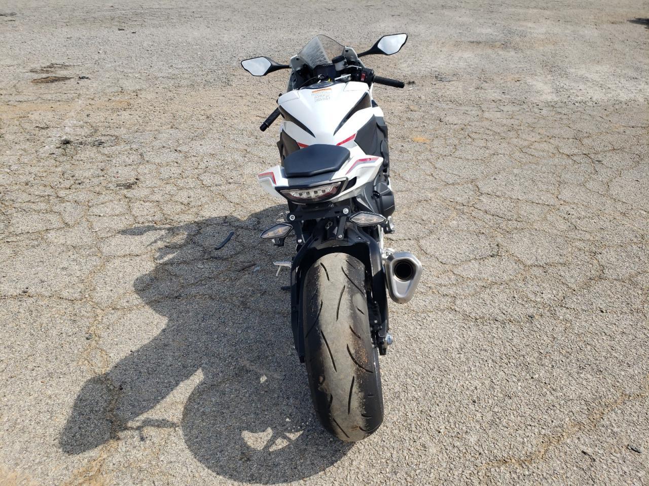 2025 Honda Cbr1000 Rr - Image 4