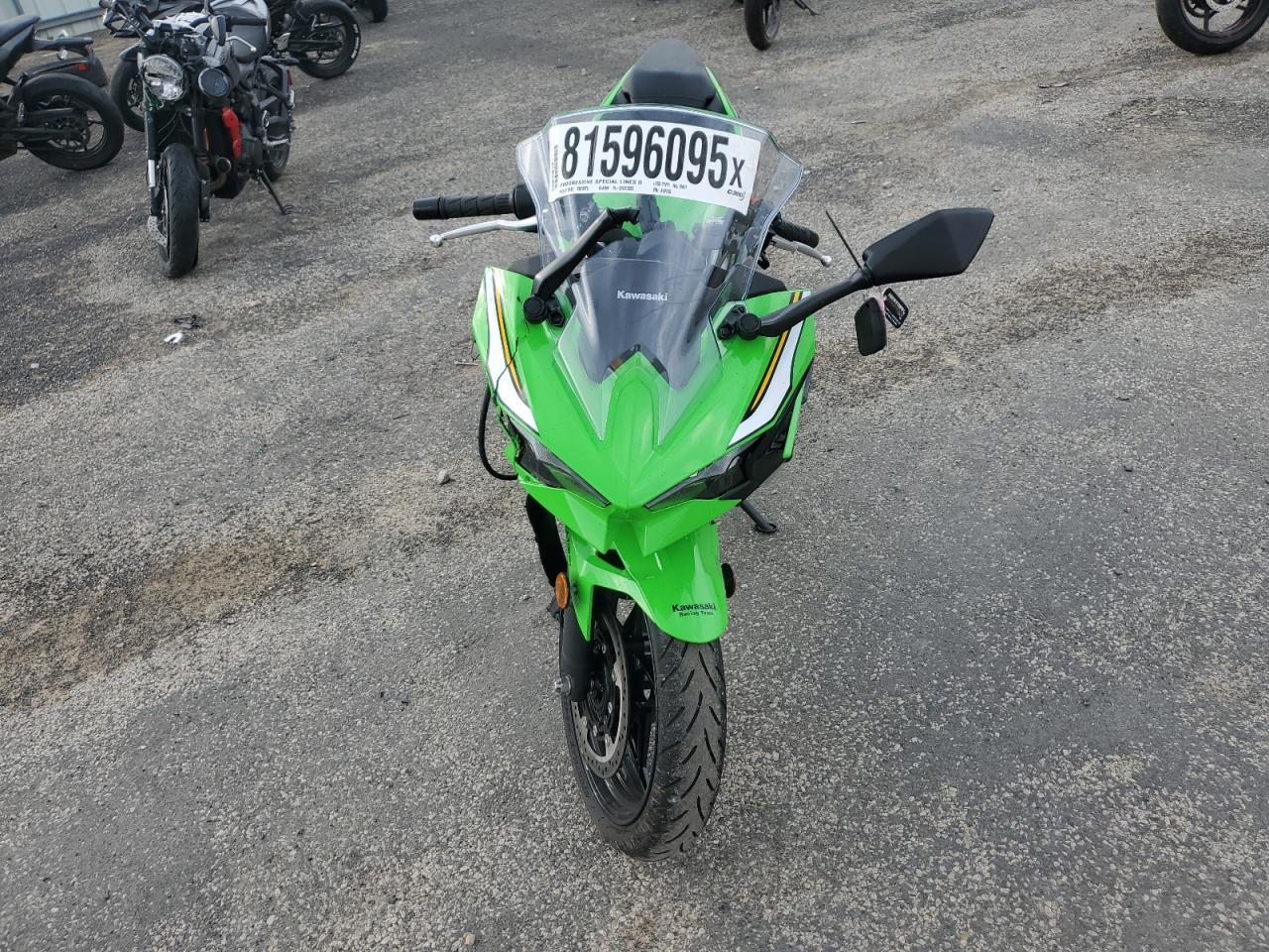2025 Kawasaki Ex500 A - Фото 2