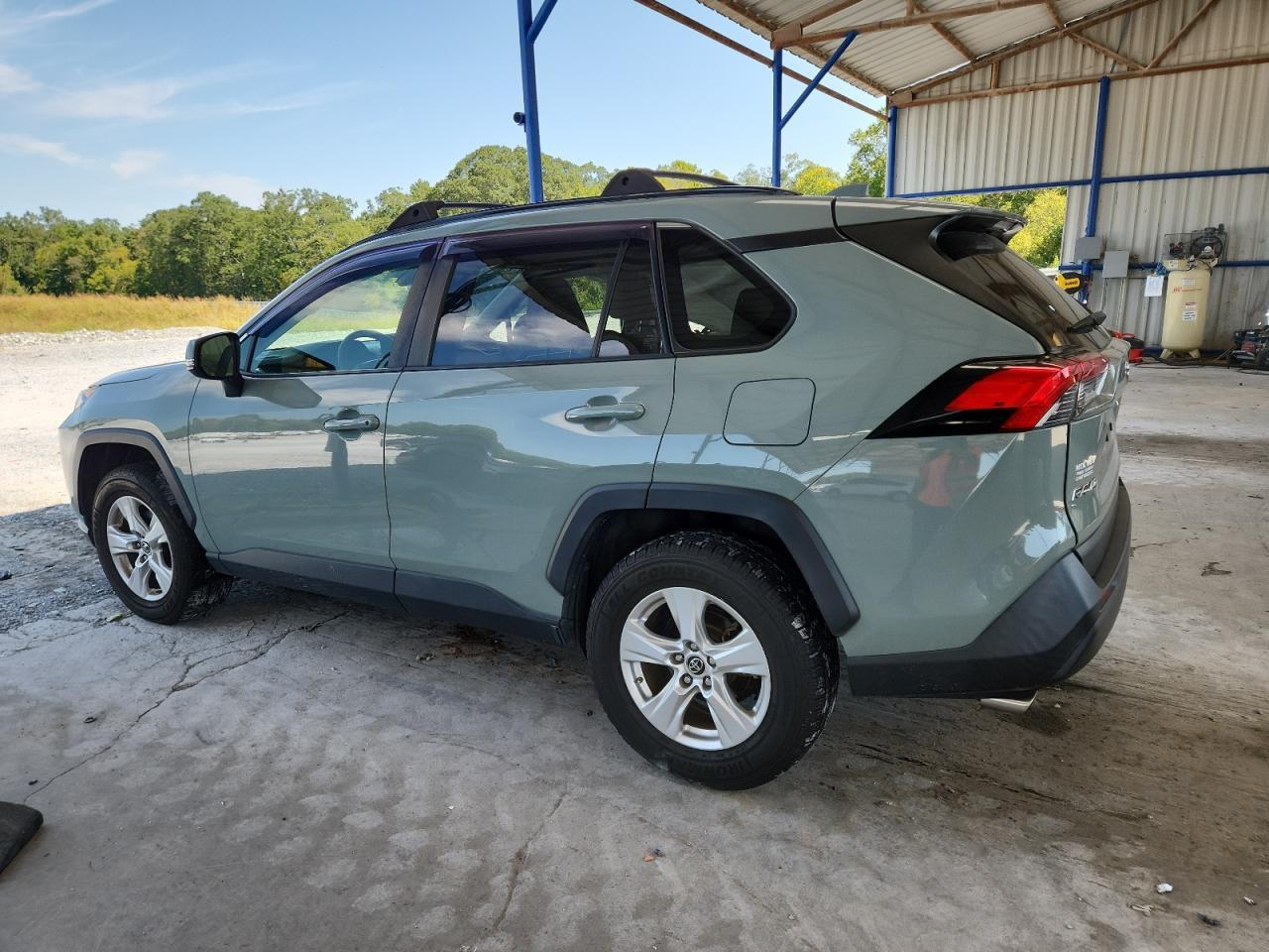 2019 Toyota Rav4 Xle - Image 2