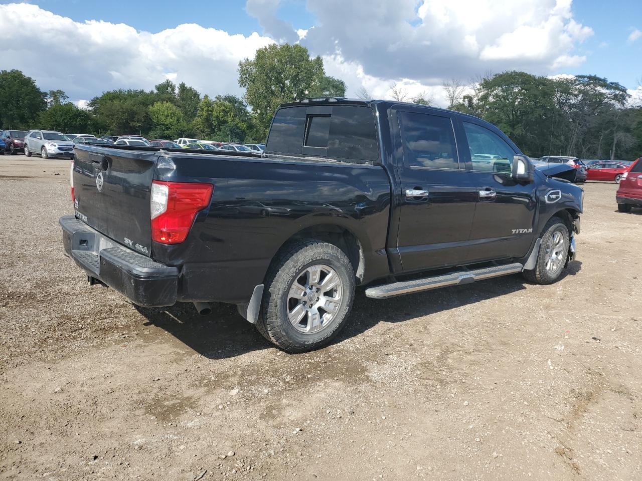 2017 Nissan Titan Sv - Image 3