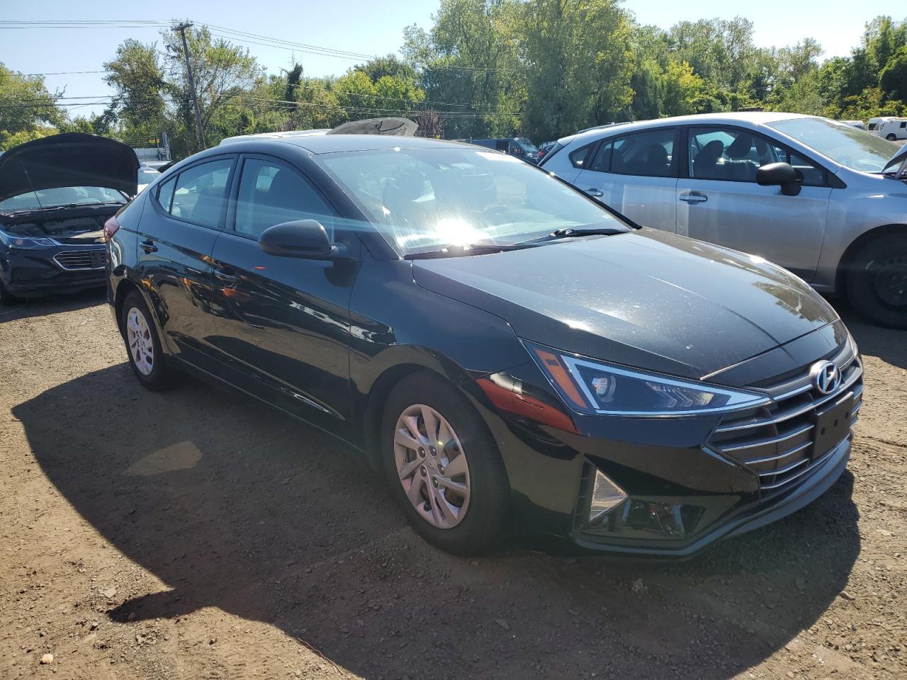 2020 Hyundai Elantra Se - Фото 4