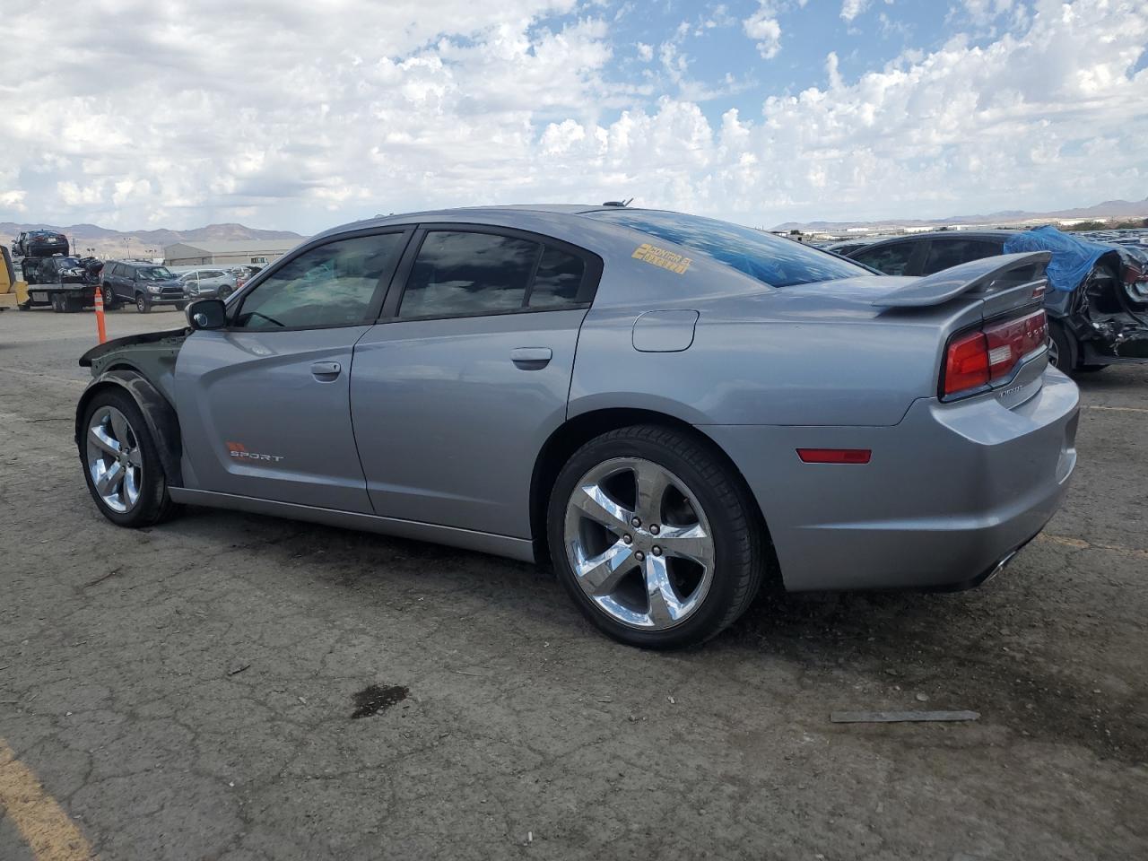 2014 Dodge Charger Sxt - Image 2
