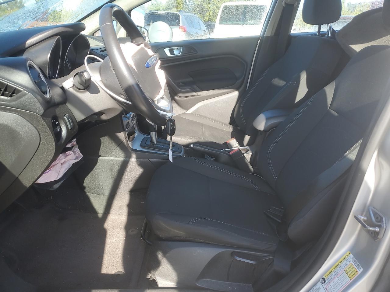 2016 Ford Fiesta Se - Image 7