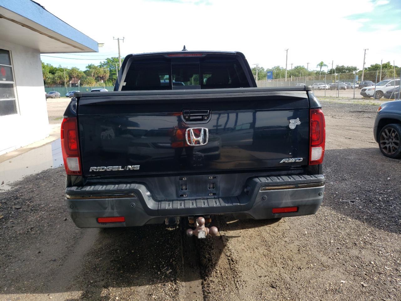 2017 Honda Ridgeline Black Edition - Фото 6