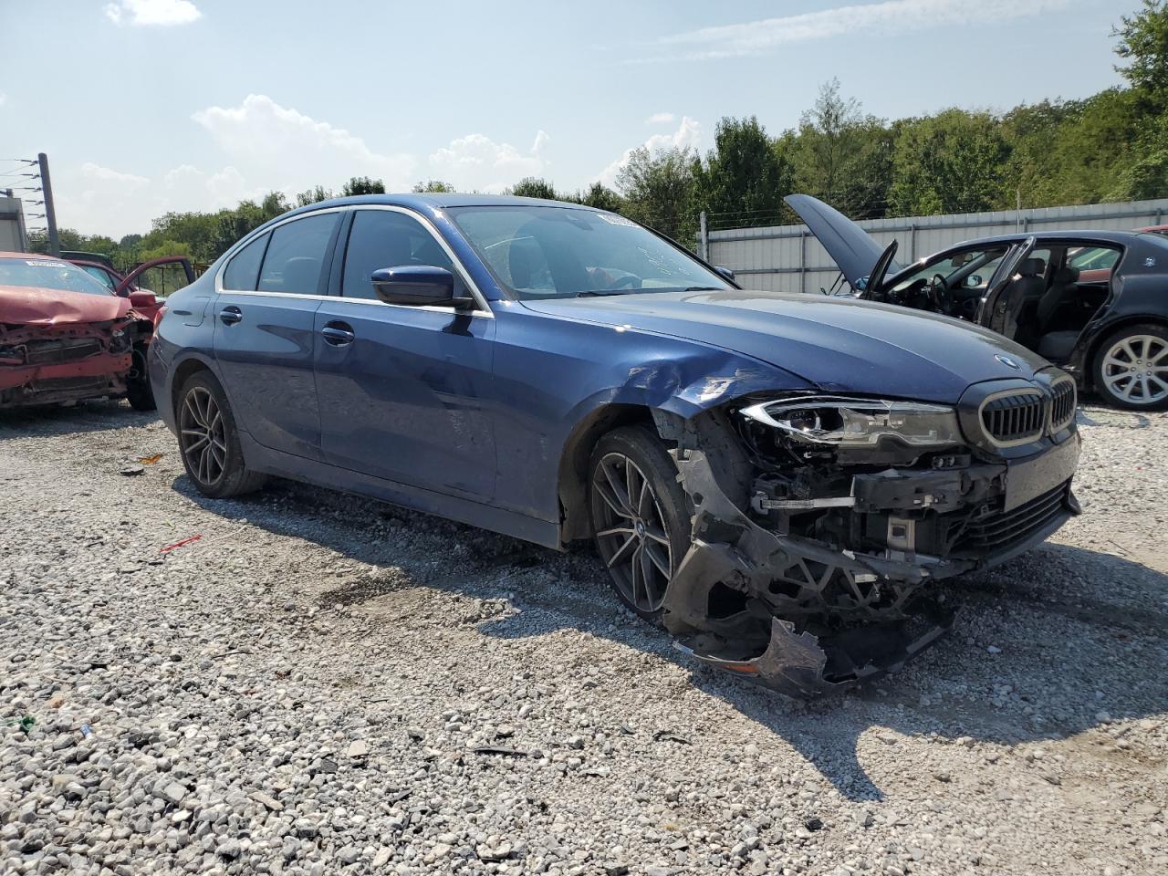 2019 BMW 330Xi - Фото 4