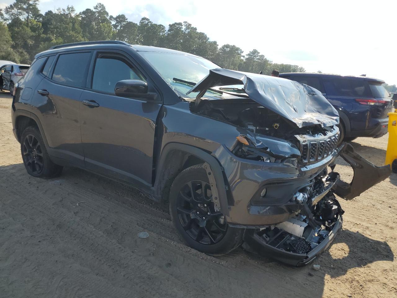 2024 Jeep Compass Latitude - Фото 4
