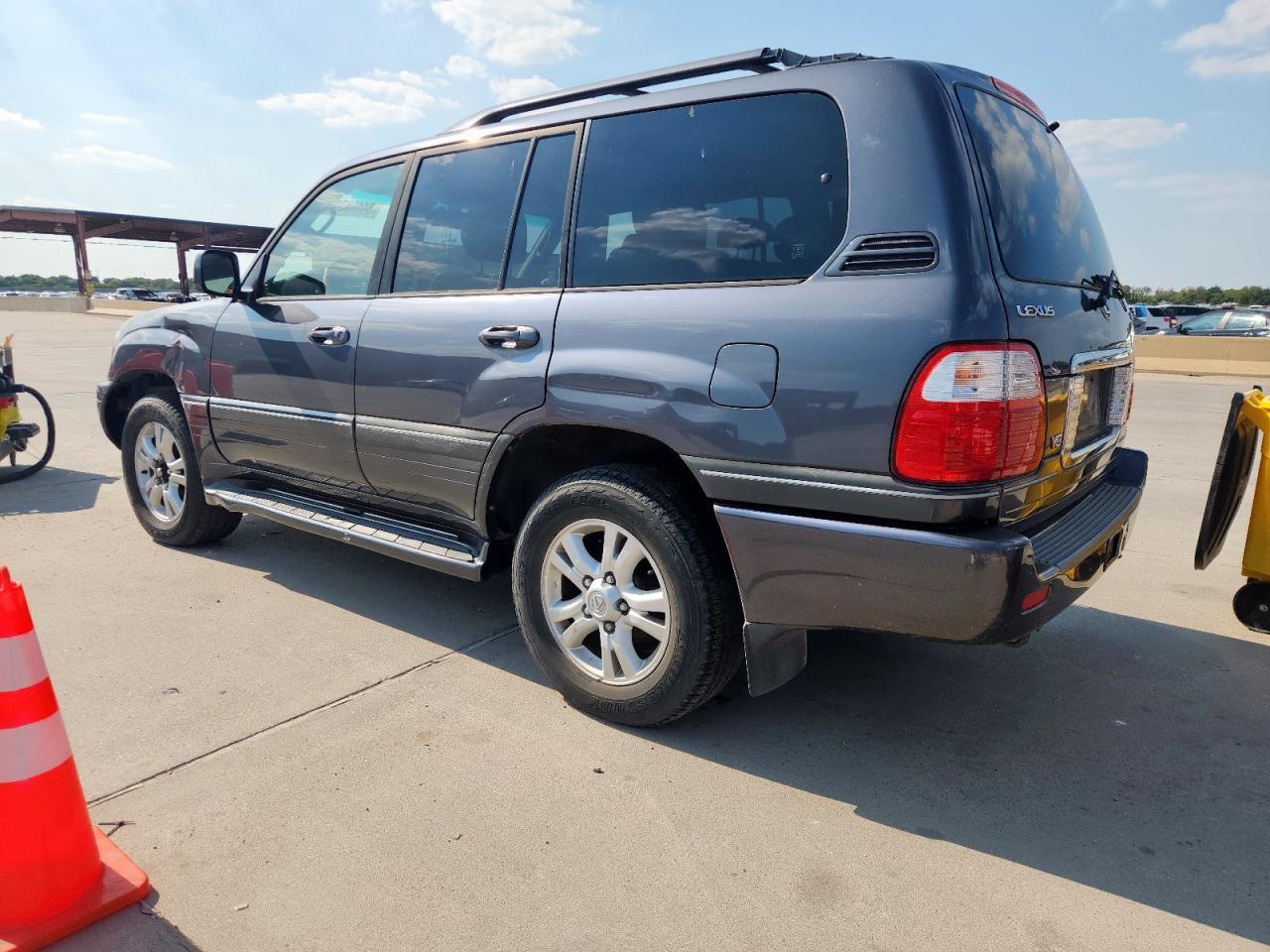 2004 Lexus Lx 470 - Фото 2