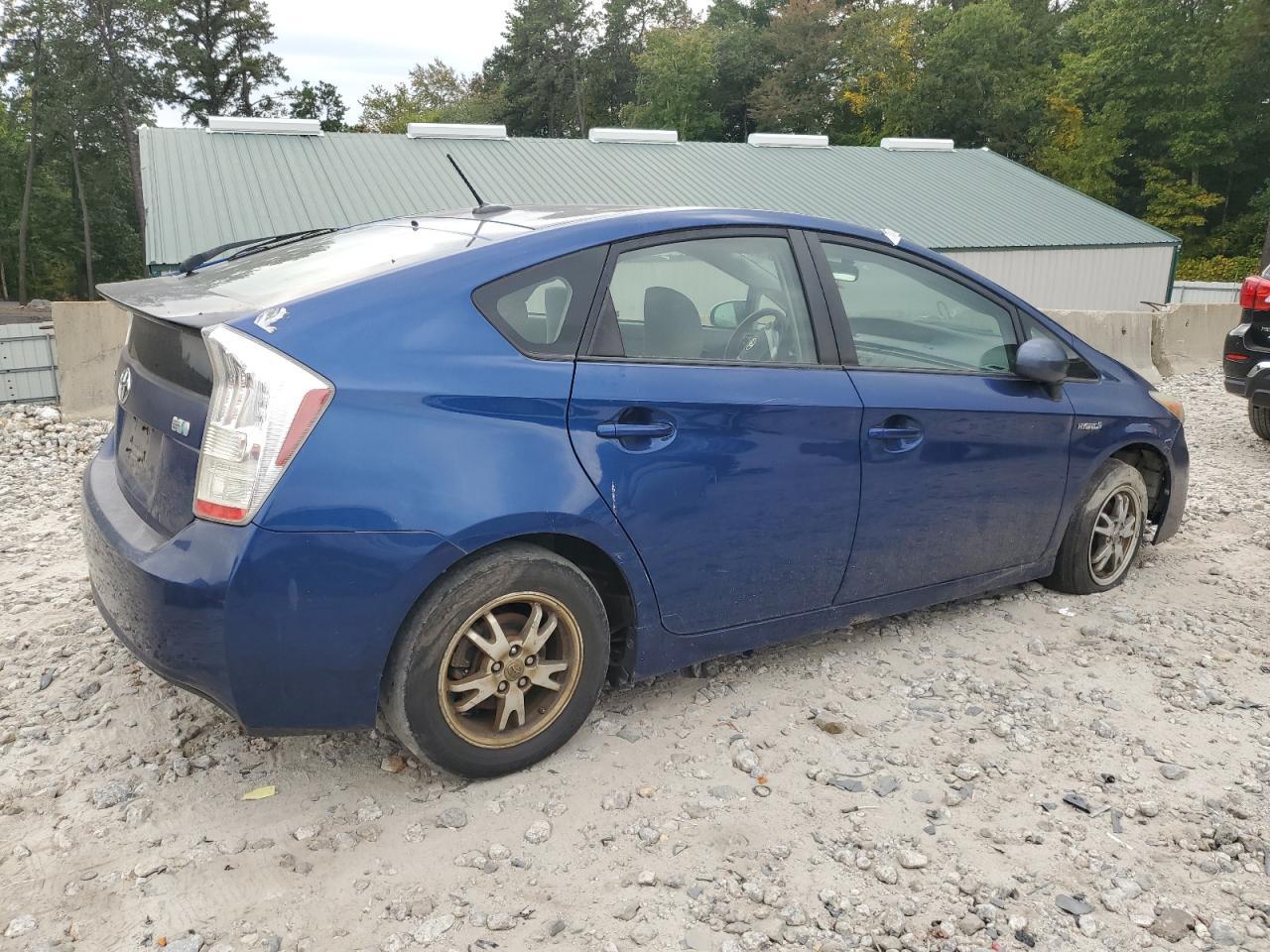 2010 Toyota Prius - Image 3