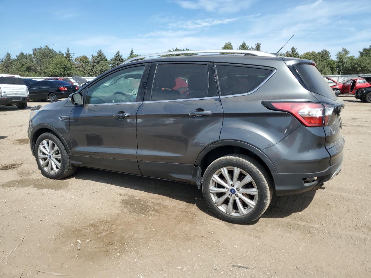 2017 Ford Escape Titanium - Фото 2