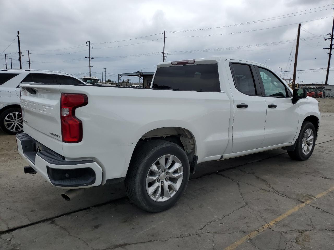2021 Chevrolet Silverado C1500 Custom - Фото 3