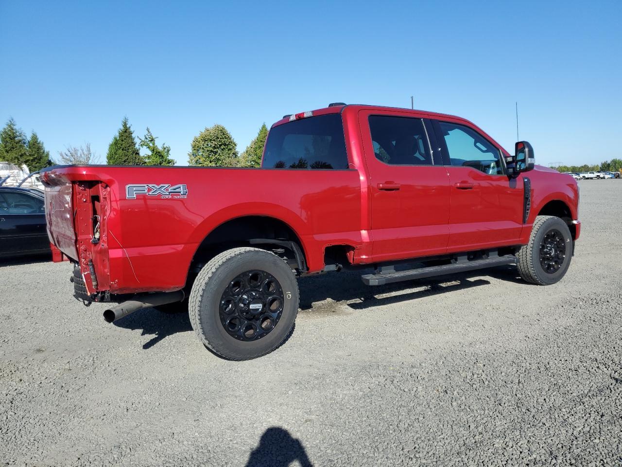 2024 Ford F250 Super Duty - Фото 3