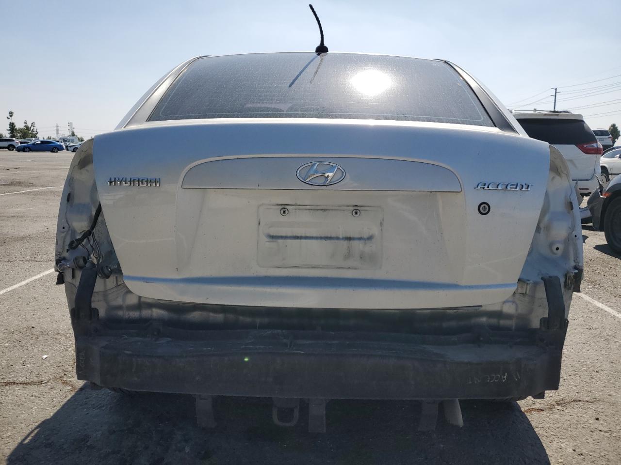 2010 Hyundai Accent Gls - Image 6