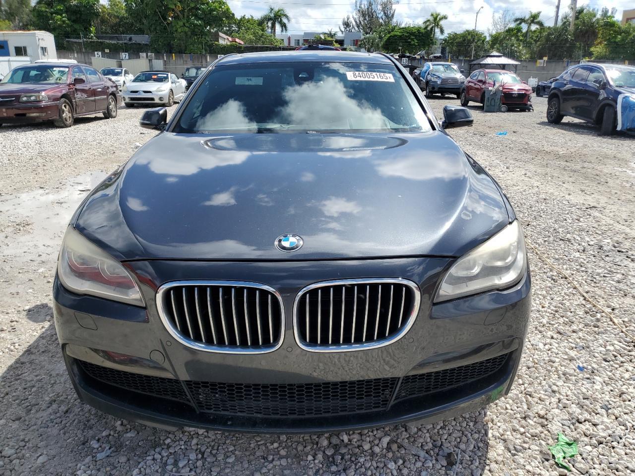 2015 BMW 740 I - Image 5